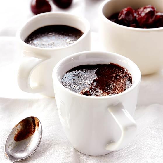 Chokladpudding med körsbärssås