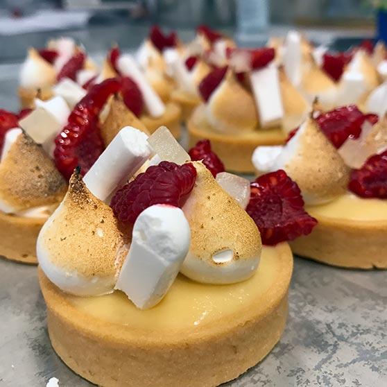 Citronmarängtartelett med två olika maräng