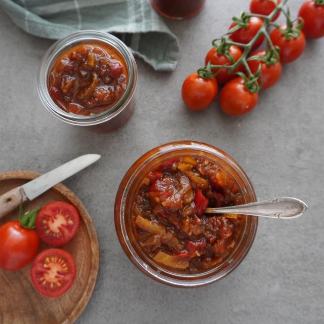 Paprika- och tomatchutney