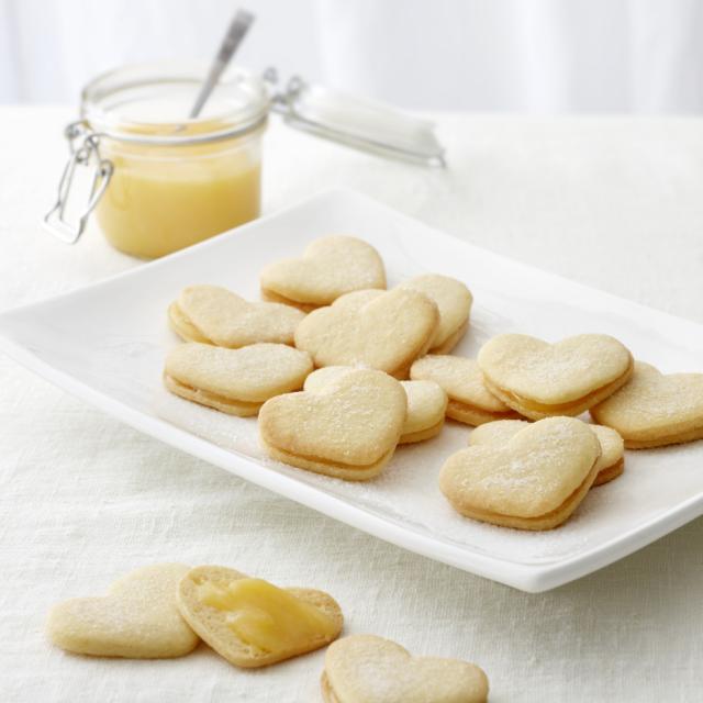 Hjärtkakor med lemoncurd