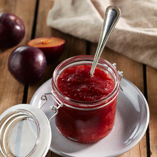 Plum marmalade