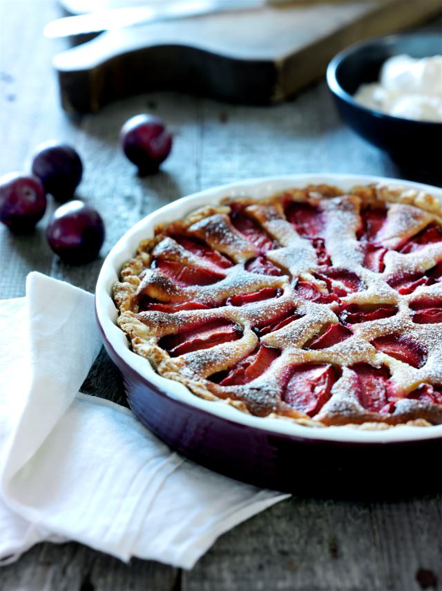 Plum tart