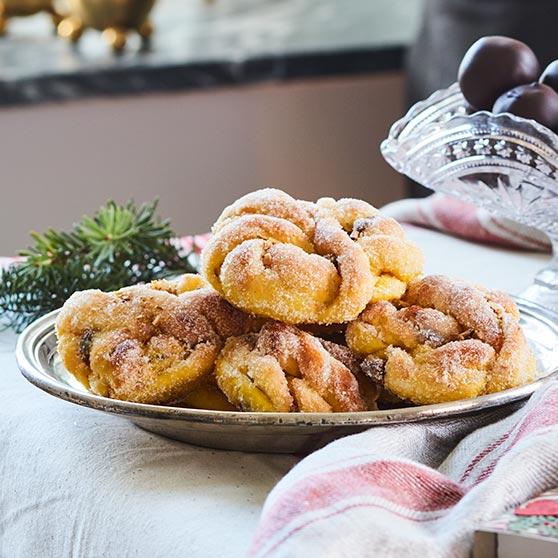 Saffransbullar med pistagenötter