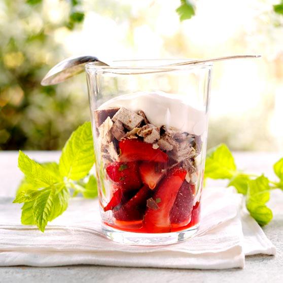 Enkel jordgubbsdessert