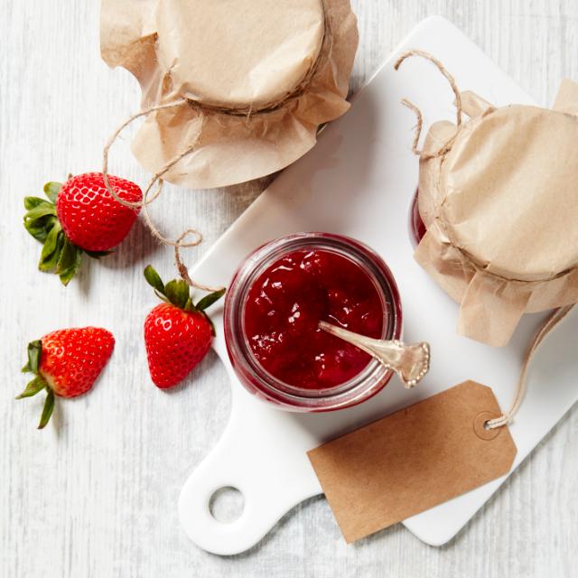 Strawberry jam with lemon and mint