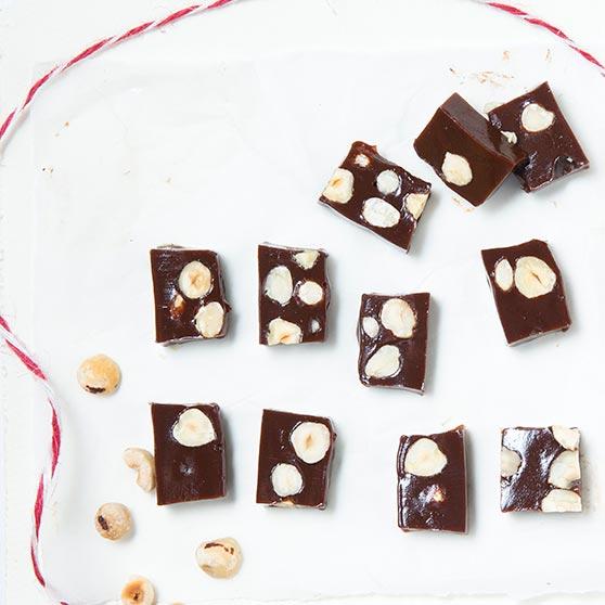 Nötchokladkola