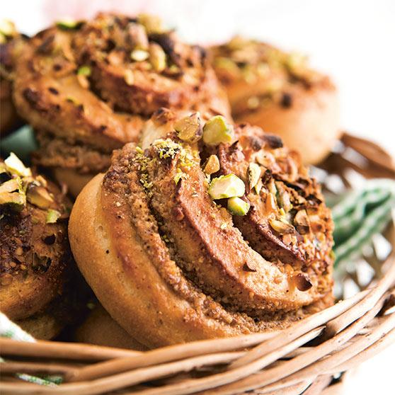 Veganska havremjölksbullar med cashewnötter
