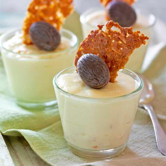 Easter pannacotta with cinnamon biscuit flakes