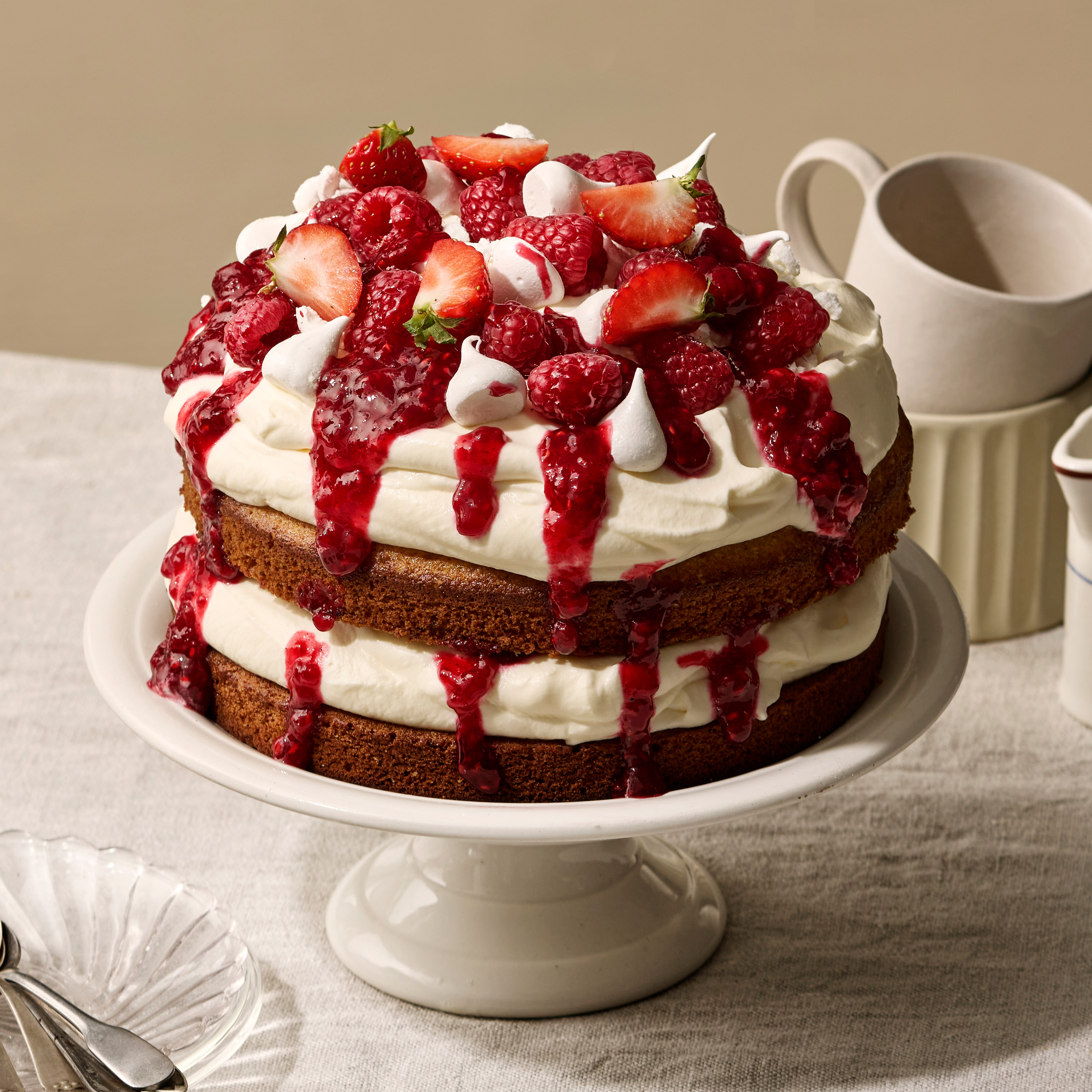 Eton mess cake