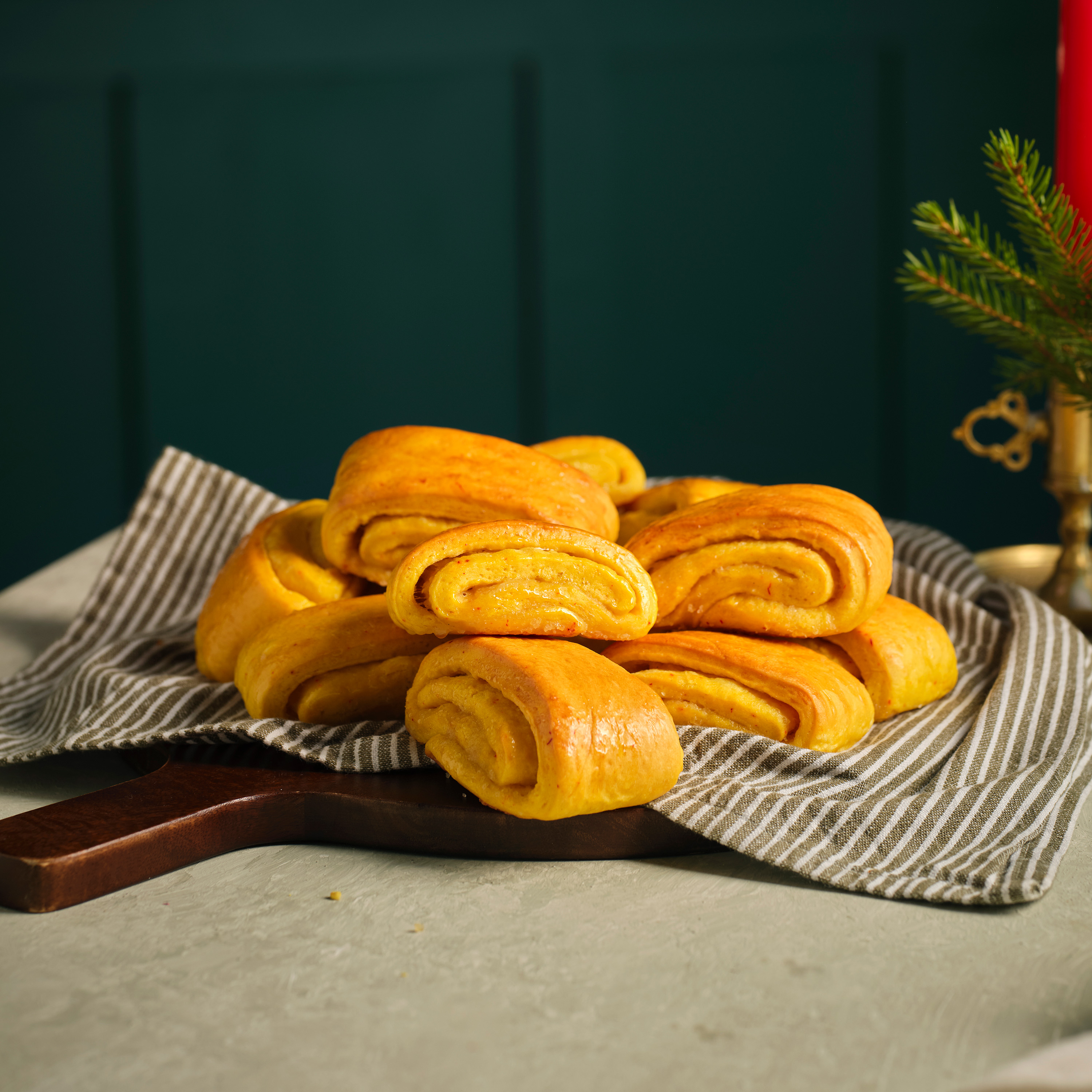 Saffransgifflar med vaniljfyllning